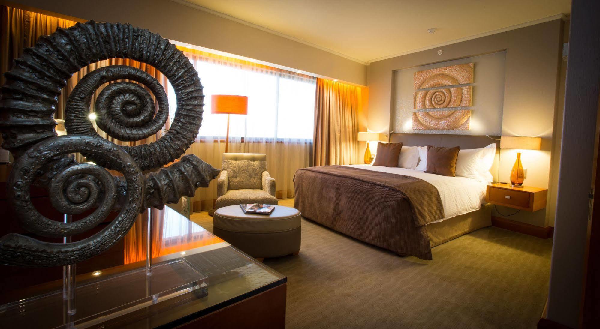 Intercontinental Johannesburg Sandton Towers, An Ihg Hotel Zewnętrze zdjęcie